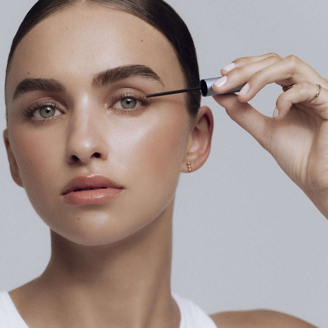 Beauty routine e make-up perfetto anche per gli occhi più sensibili